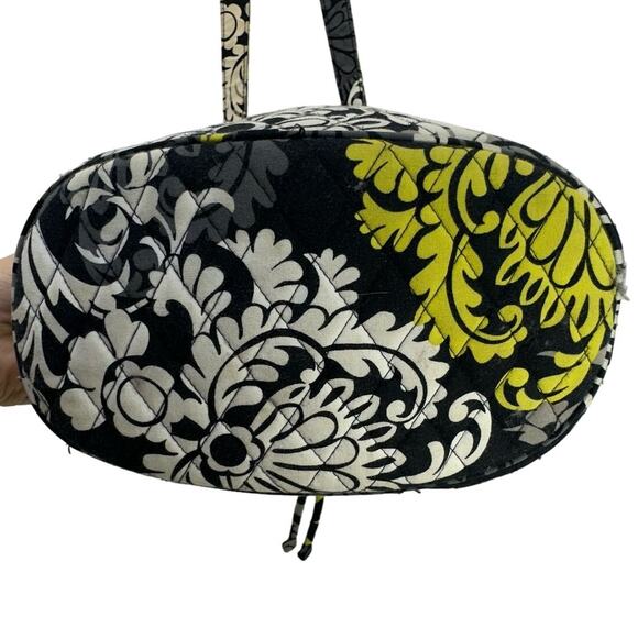 Vera Bradley Quilted Drawstring Shoulder Bag Green Black Floral Paisley Boho - Picture 4 of 9